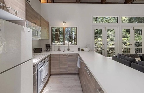 Mill Valley Cabaña | Bien equipada, cabaña privada en su propio parque personal