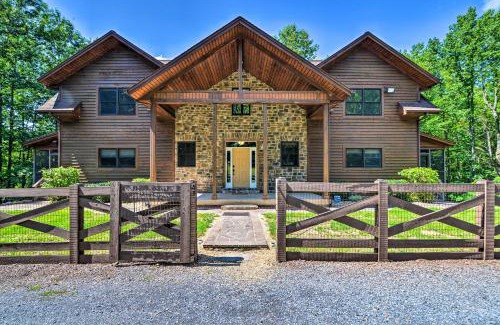 Maurertown Casa | Idyllic Mtn Retreat with Hot Tub Near Shenandoah NP!
