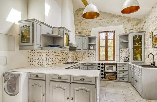 Roquebrune Casa | Paraíso idílico del molino de agua en una isla privada