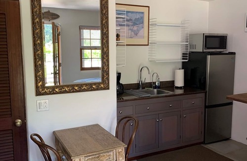 Carpinteria Apartamento | Retiro idílico en las estribaciones cerca del senderismo y la playa. Privado tranquilo.