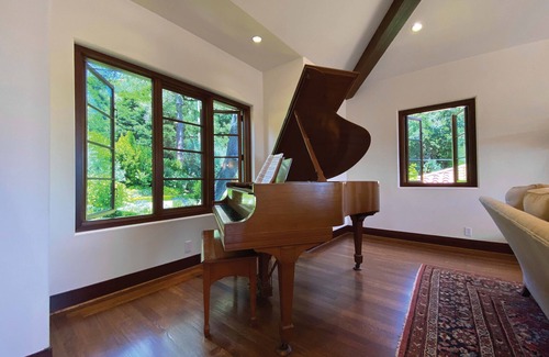 Greenbrae Casa | Idyllic Retreat with Views, Sunny Gardens & Pool!