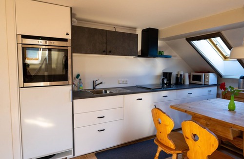 Altusried Apartamento | Idyllic vacation apartment with 2 bedrooms and balcony in the house on the Iller
