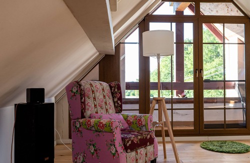 Altusried Apartamento | Idyllic vacation apartment with 2 bedrooms and balcony in the house on the Iller