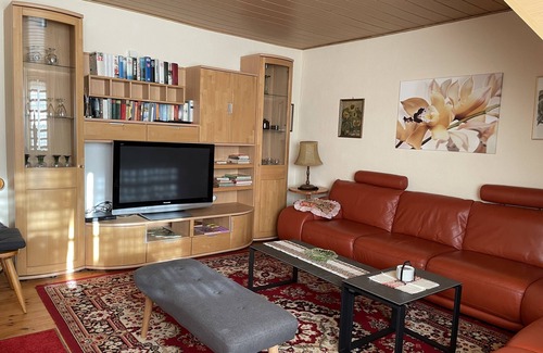 Schneeheide Otro | Idyllically situated small farm with horse breeding