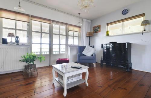 Oterleek Casa | Idyllisch en knus huisje met prachtige veranda.