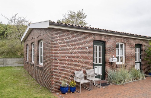 Langeoog Casa | Idyllisches Ferienhaus für bis zu 2 Personen an den Düne Unterhalb des Wassertur