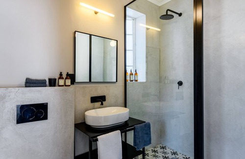 Cape Town City Centre Hotel | iGadi House