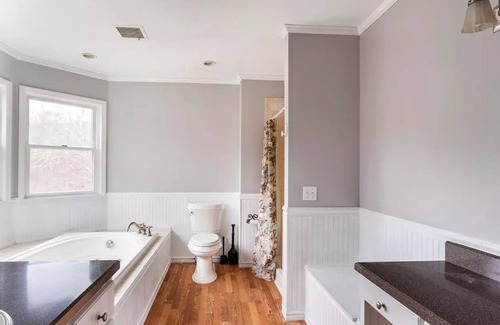 Putnam Valley Casa | iHeartNYState 3. Hot Tub, Sauna, Jacuzzi, Fireplace-