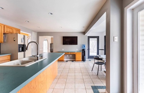 Putnam Valley Casa | @iHeartNYState 4BR. Hot Tub Jacuzzi Fireplace