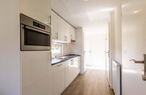 Nieuwerkerk aan den IJssel Chalet De Esquí | ✓ IJssellodge at Parc de IJsselhoeve ✓ Holiday home for 6 persons ✓ Located in Nieuwerkerk aan den IJssel (Zuid-Holland) ✓ Holiday park next to the IJssel ✓ Book directly through the park