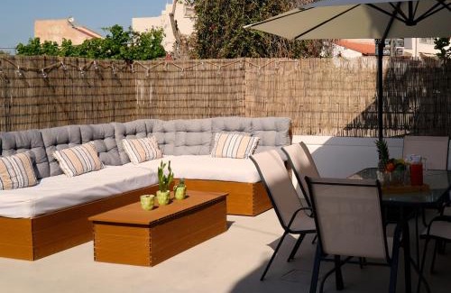 Sternes Casa | IKARUS apartment with courtyard & pool in Chania