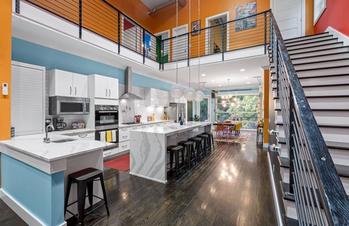 North Chattanooga Casa | IKONICK Properties presents The Rubik's House