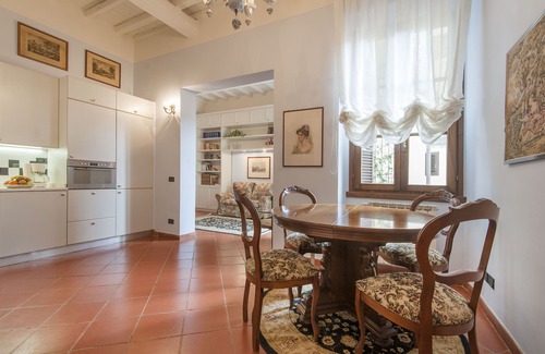 Duomo Apartamento | Il Battistero Apt - Luxury Apartments at 20 steps from Duomo; Elevator equipped.