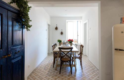 Varazze Cama Y Desayuno | Il Caruggio Rooms&Breakfast