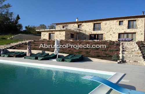Gessopalena Casa | Il Casale Salcim - Luxury Villa with private swimming pool, views and terraces
