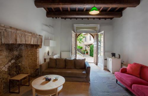 Campello sul Clitunno Apartamento | Il Castello di Campello