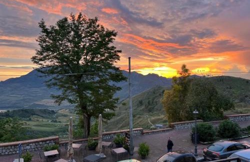 Caccamo Casa | IL DUCA HOUSE e HOLIDAY PRESTIGE