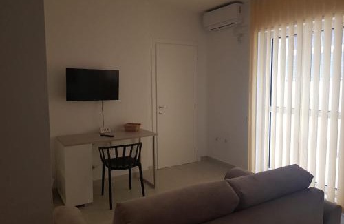 Adelfia Casa | Il Giglio Bianco
