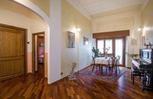 Arezzo Cama Y Desayuno | Il Giglio d'Oro