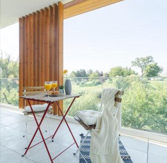 Pipera Apartamento | Il Lago - Azur - Cozy Luxurious Smart Home By The Lake