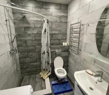 Dniprovs'kyi District Apartamento | IL Patio, Улица Радужная 58 Левый берег Киев