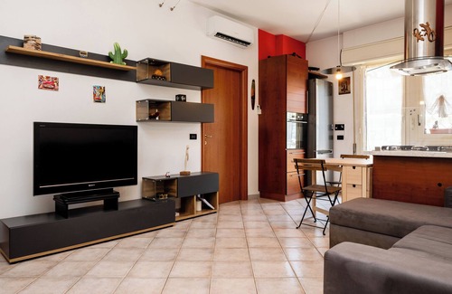 Quartiere XXIII Alessandrino Apartamento | Il pergolato - One Bedroom Apartment, Sleeps 2