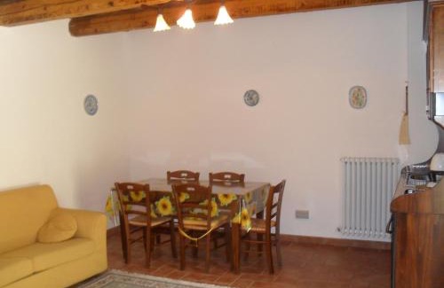 Torgiano Casa | Il Poggio Delle Ginestre