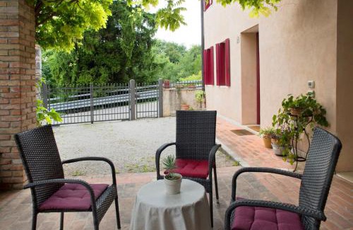 Crespano del Grappa Apartamento | IL PORTICO VERDE