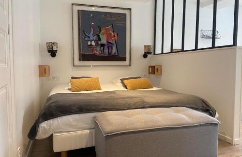 Arromanches-les-Bains Apartamento | Il y a de l'amour dans l'air - studio lit king size