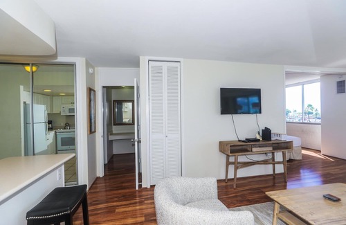 Waikiki Condominio | Ilikai Marina, a minutos de la playa, con vista al mar de 180 grados.