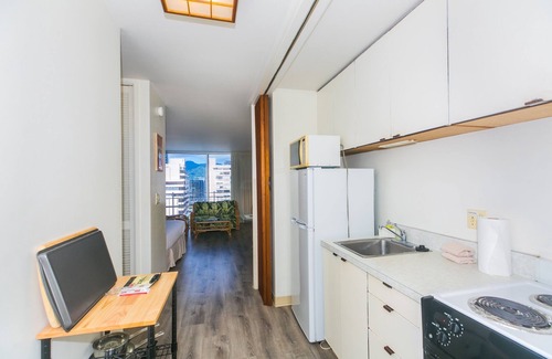 Waikiki Apartamento | Ilikai Marina Studio City View Condos with Fully Equipped Kitchens & Free Wifi