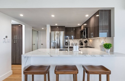 Waikiki Condominio | ILIKAI NEWLY RENOVATED OCEAN VIEW ONE FREE PARKING