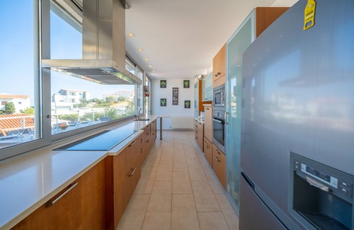 L'Escala Villa | Illa: Magnifica villa con piscina, jardín y vistas