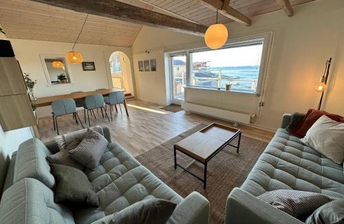 Ilulissat Casa | Illu Rental - Grand seaview vacation house
