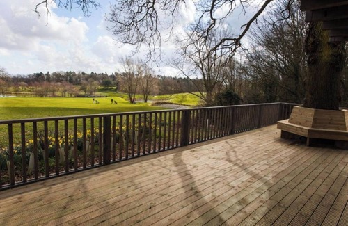Kenwick Casa | iLodge Ultra - Luxury Log Cabin with Hot Tub, Sauna and Games Room🏡