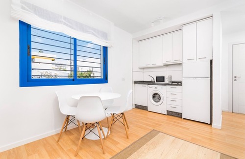 Las Acacias Apartamento | iloftmalaga Pedregalejo