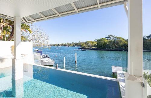 Noosa Heads Casa | Iluka, Luxurious Riverfront Retreat
