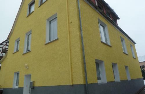Trusen Apartamento | im gelben Haus