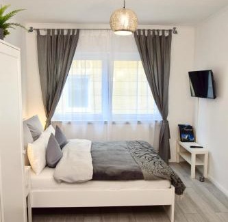 Linz am Rhein Apartamento | Im kleinen Stil ll