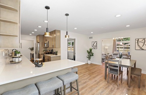 Fox Valley Casa | Imagine… 5 Brs/ Game Room