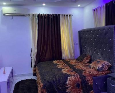 Ogombo Apartamento | Immaculate 2-Bed Apartment in Lekki Ajah