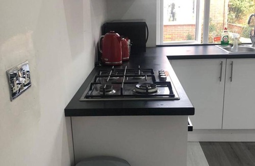 Lacey Green Casa | Immaculate 2-bed House in High Wycombe Hp14