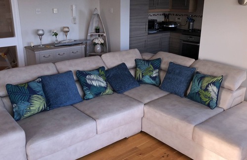 Newcastle Apartamento | Immaculate 3-bed Apartment in Dundrum Co Down