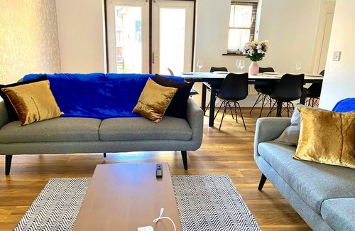 Milton Keynes Casa | Immaculate 3-bedroom House in Milton Keynes