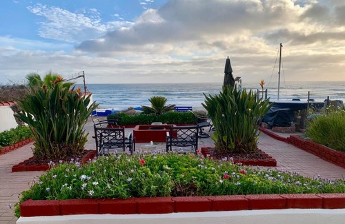 Rosarito Casa | immaculate 5 bedroom Villa, Jacuzzi terrace, AC in charming Playas de Rosarito