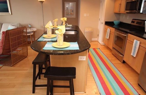 Dewey Beach Casa | Immaculate and modern condo at the centrally located Opal Condos in Dewey Beach