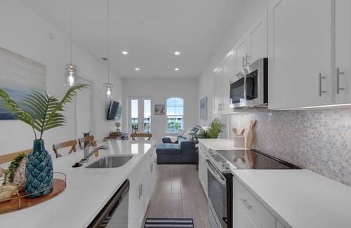Gulf Place Condominio | Immaculate Condo at Gulf Place Residences