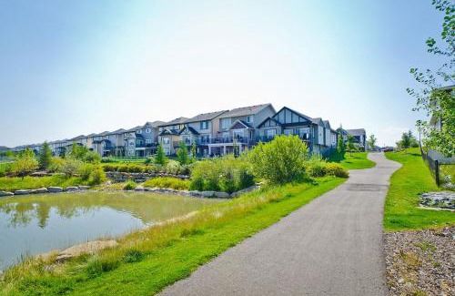 Airdrie Apartamento | Immaculate suite in Airdrie