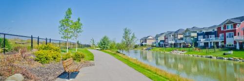 Airdrie Apartamento | Immaculate suite in Airdrie