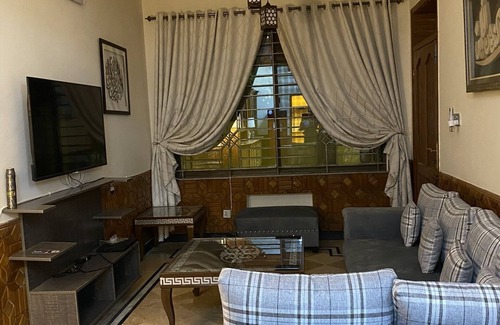 Islamabad Casa | Immaculately clean comfortable home in the city
